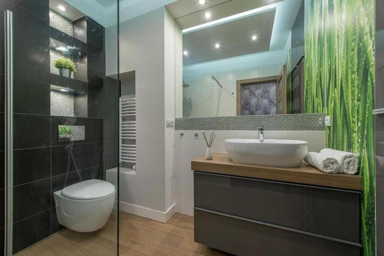 Modern And Cozy- Golden Apartments- Central Location Varşovia Exterior foto
